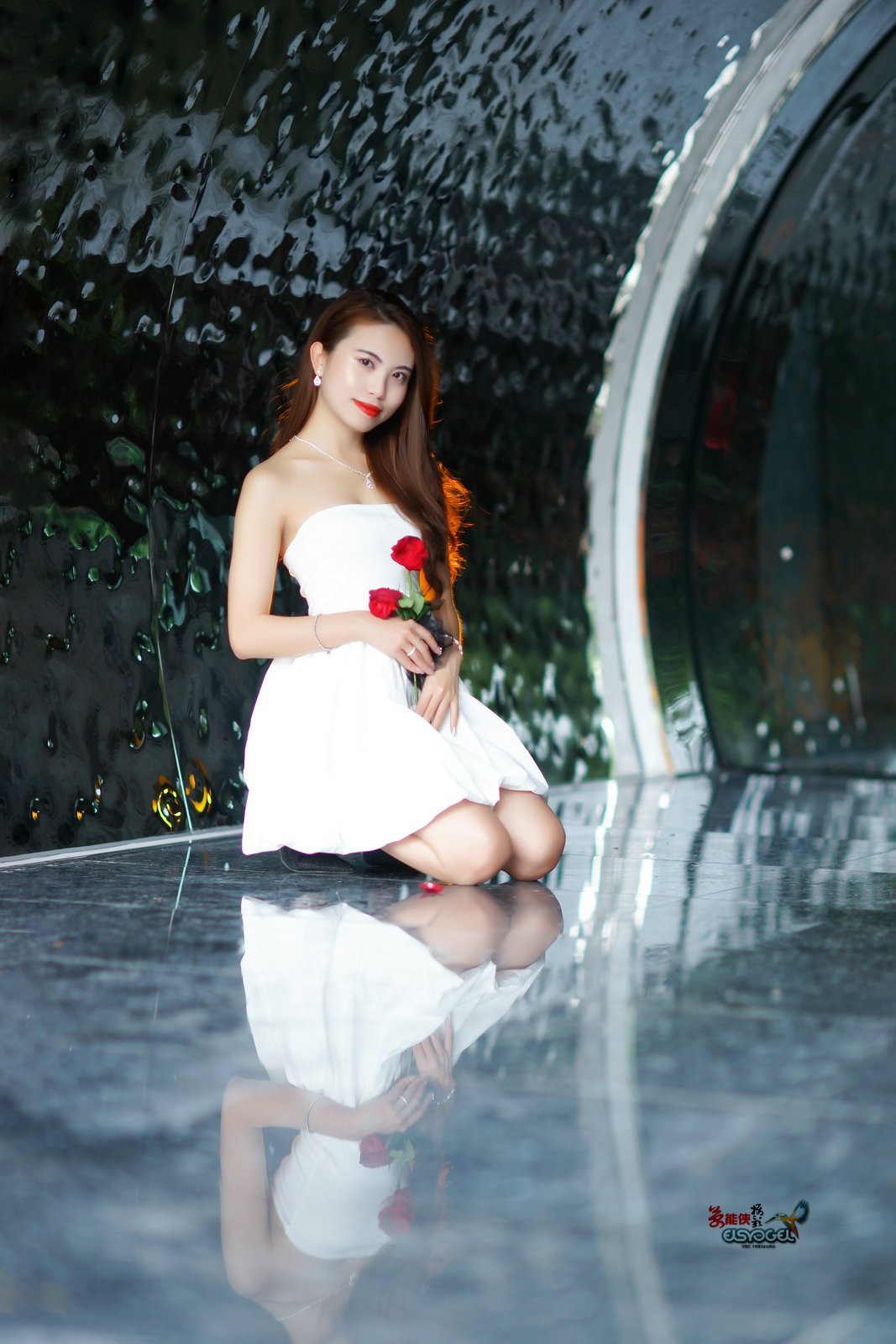 【时光隧道美女】---一臻