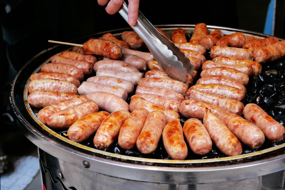 马家巷小吃街重装开业，去看吃的，光看不吃