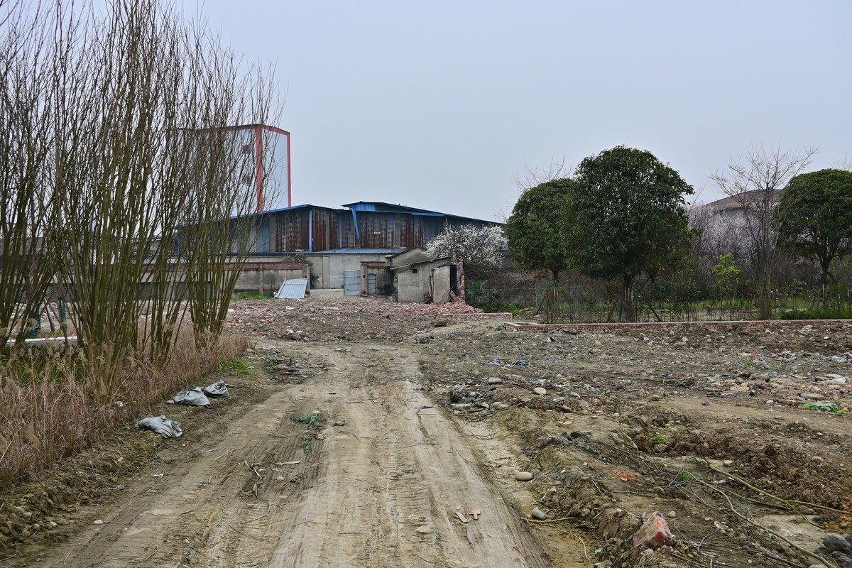 星空体育平台堆镇南兴花桥附近废弃建筑