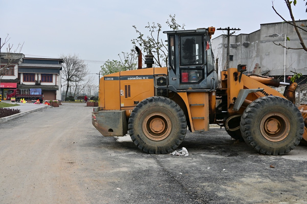 星空体育平台堆镇南兴花桥附近废弃建筑