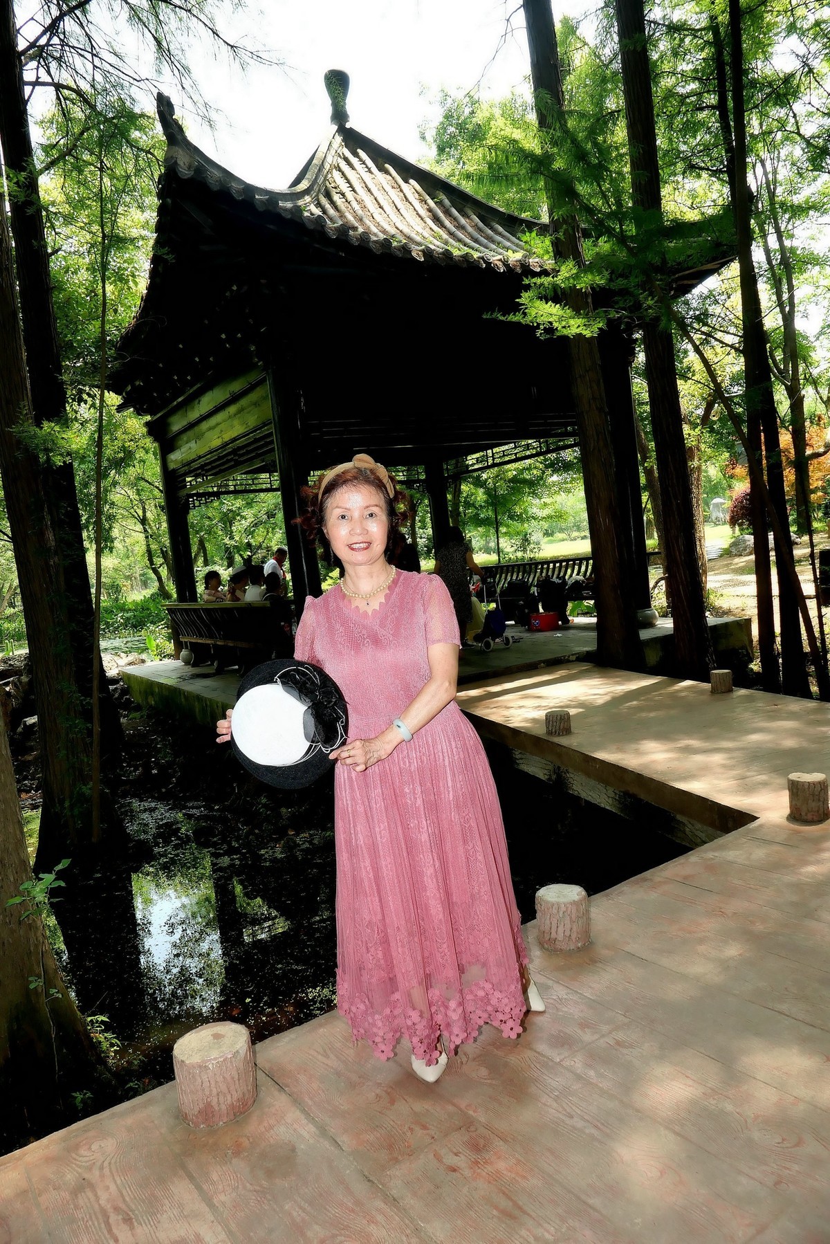 环境人像---东湖落雁岛上！