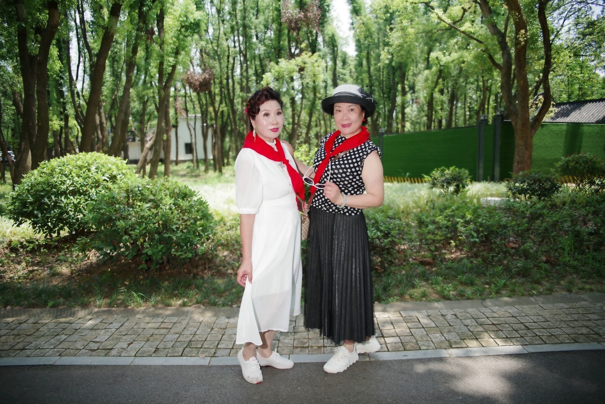 环境人像---东湖落雁岛上！