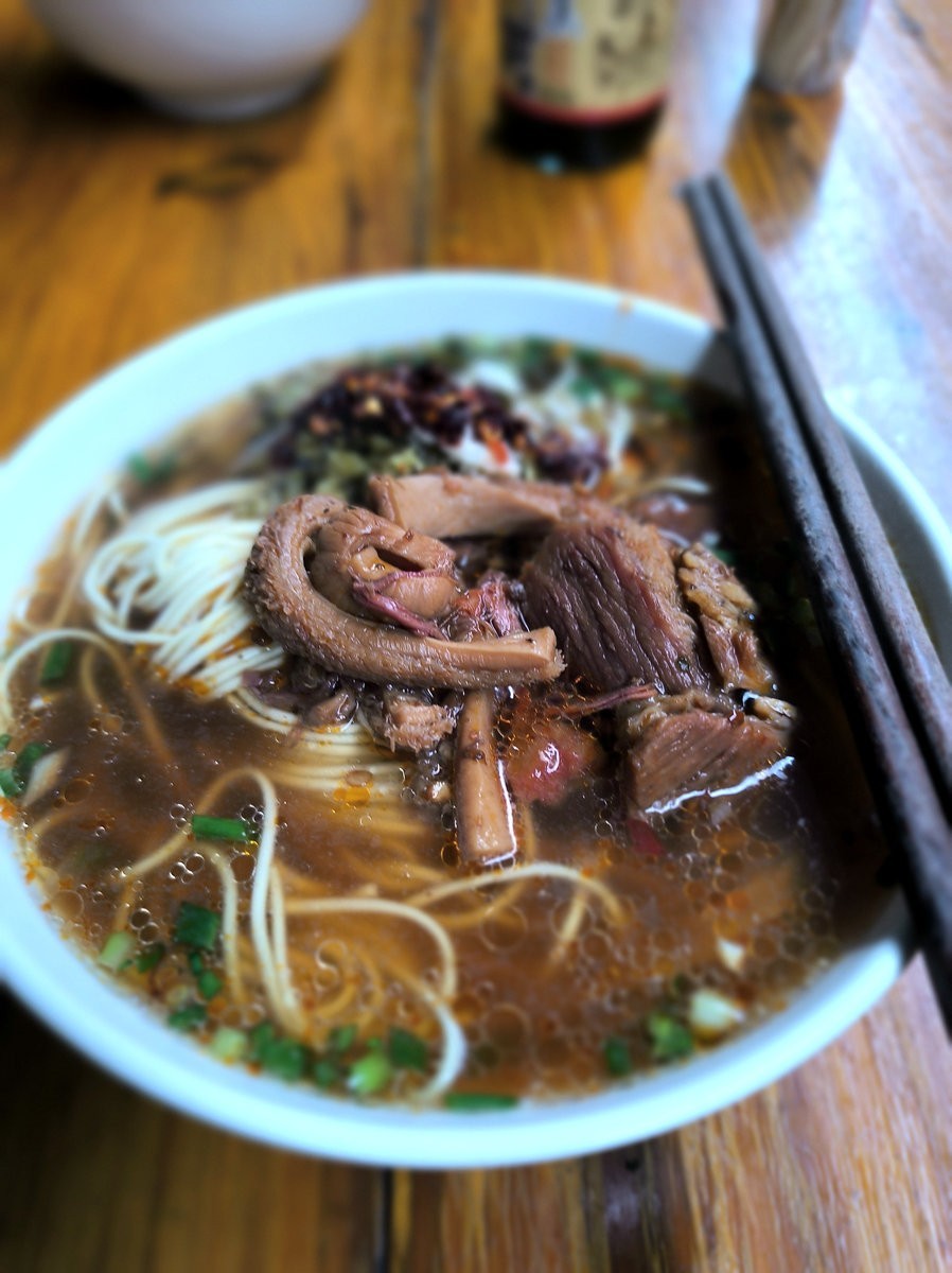 漫步星城 走街串巷（660）繁星点点伴月光