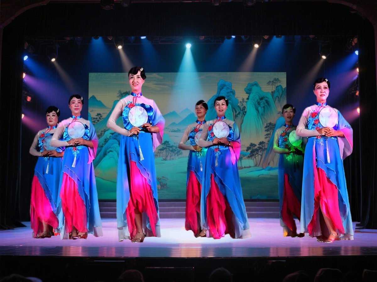 舞台照/尝试摄影后期