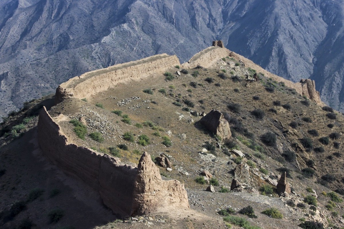 90D贺兰山里拍长城