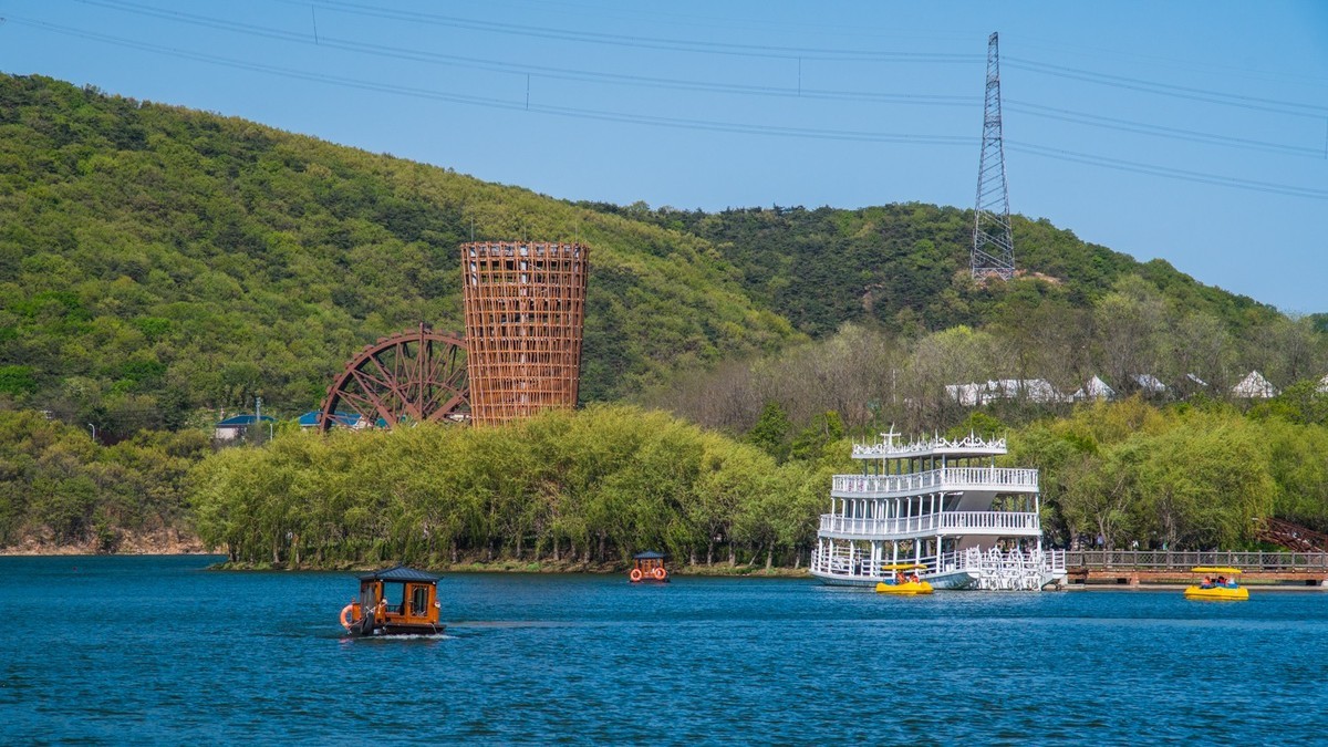 “ 五 一 ”棠 梨 湖 （ 五 ）