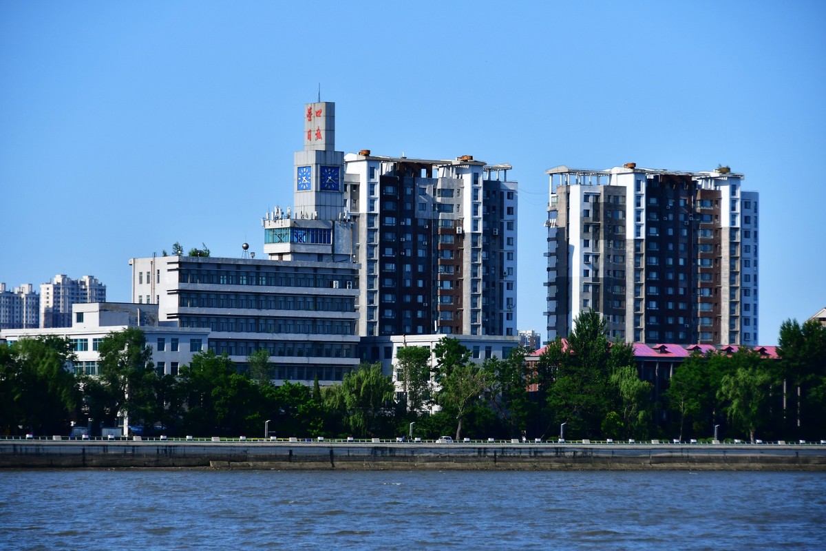 雨过天晴骑行空气新