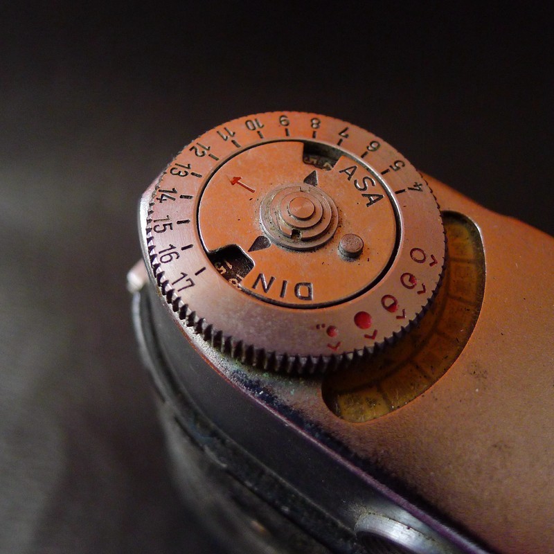 伊拉克成色的老相机