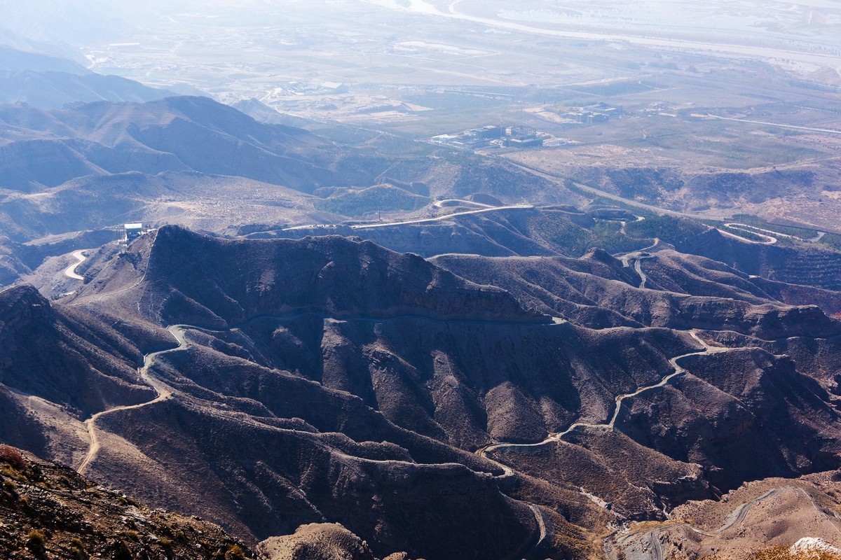 内蒙乌海甘德尔山所见