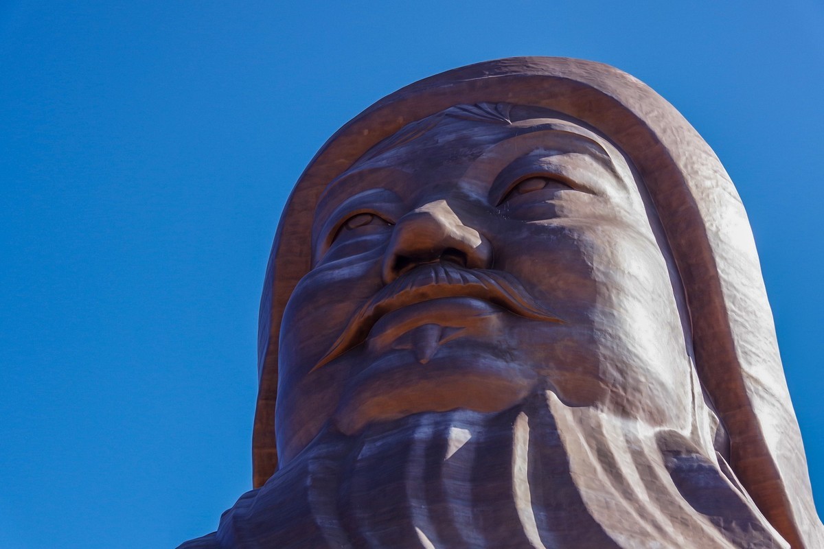 内蒙乌海甘德尔山所见