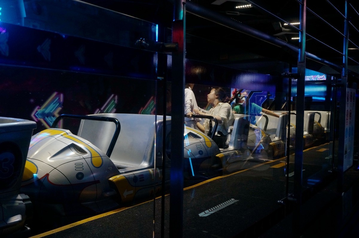 东方明珠（98米90米）——上海掠影