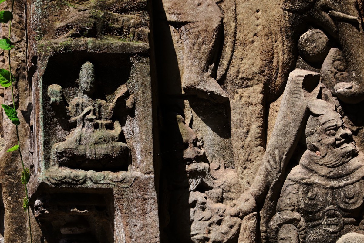 能仁寺摩崖造像