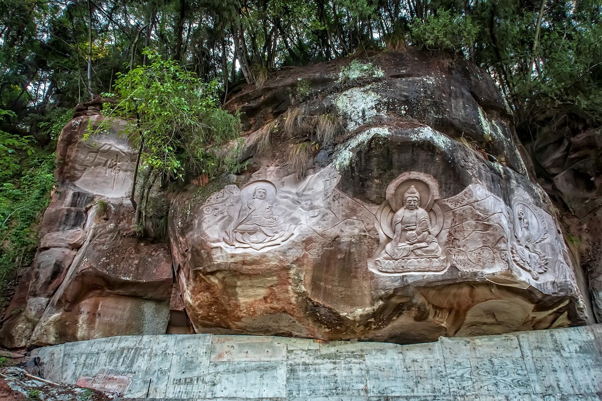 四川安岳 · 卧佛院