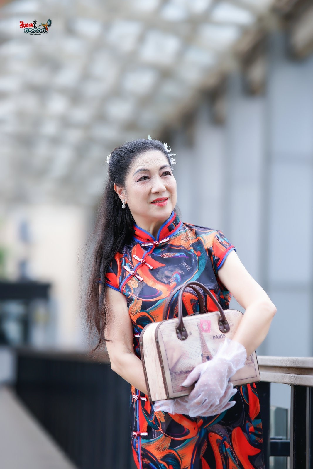 【旧车站美女】---丽英