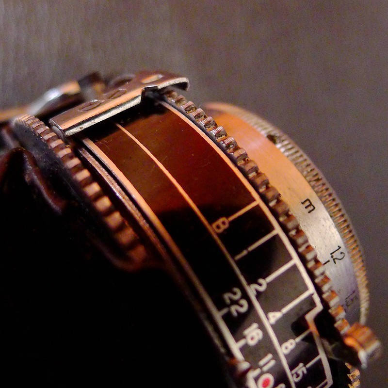 伊拉克成色的老相机