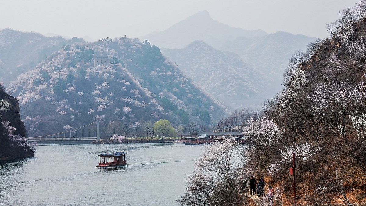 黄花城水长城初春 三