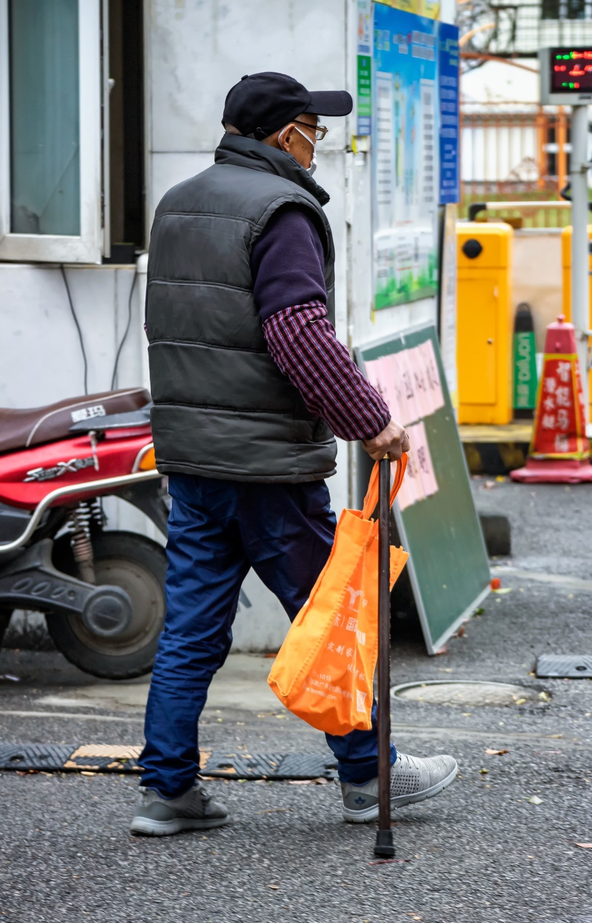 小区隔离时无聊随拍