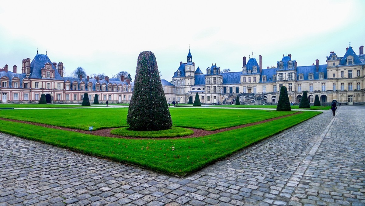 皇家行宫“枫丹白露”（巴黎）