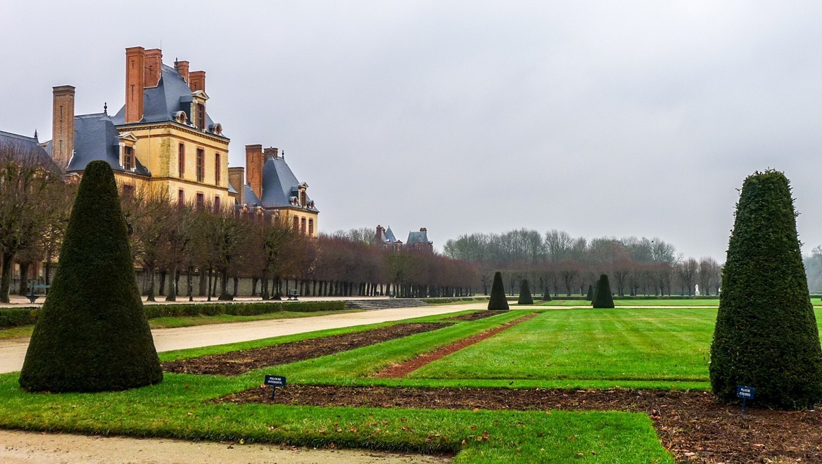 皇家行宫“枫丹白露”（巴黎）