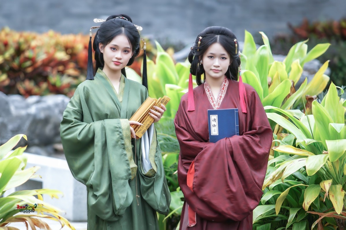 【战国袍姐妹花】---蕴岚、筱婷