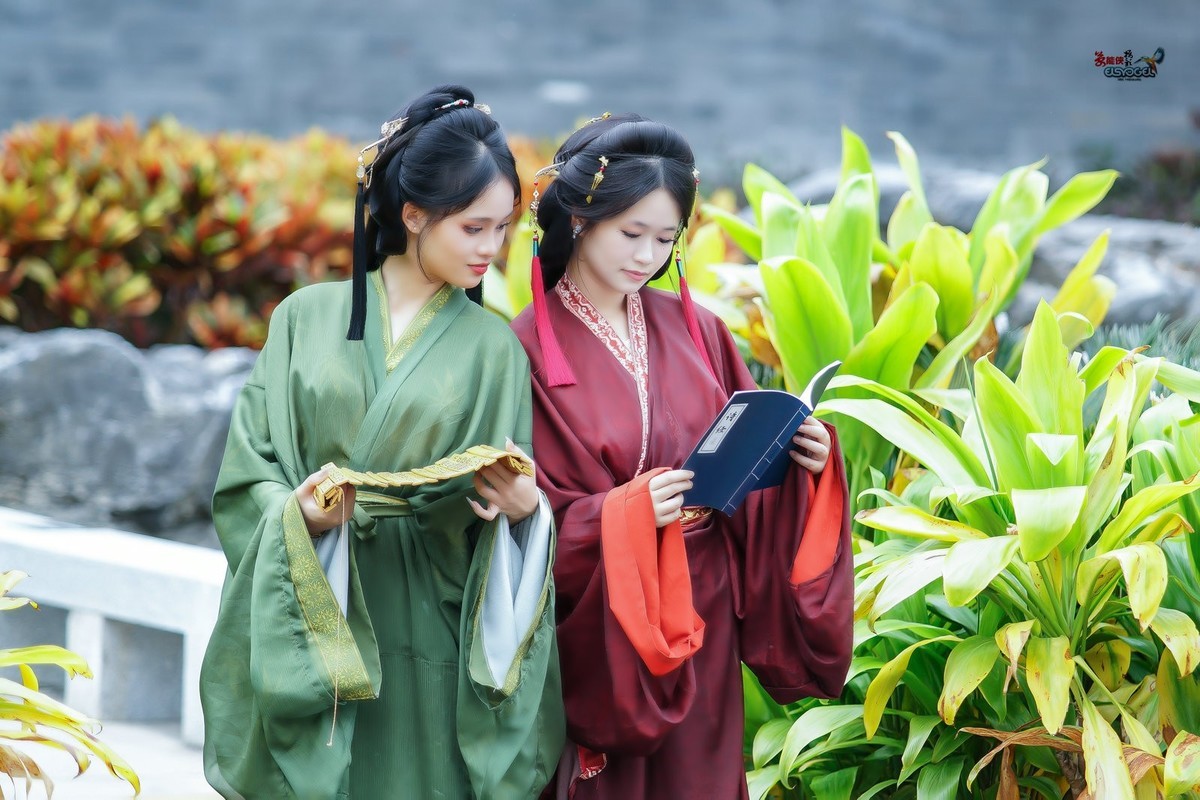 【战国袍姐妹花】---蕴岚、筱婷