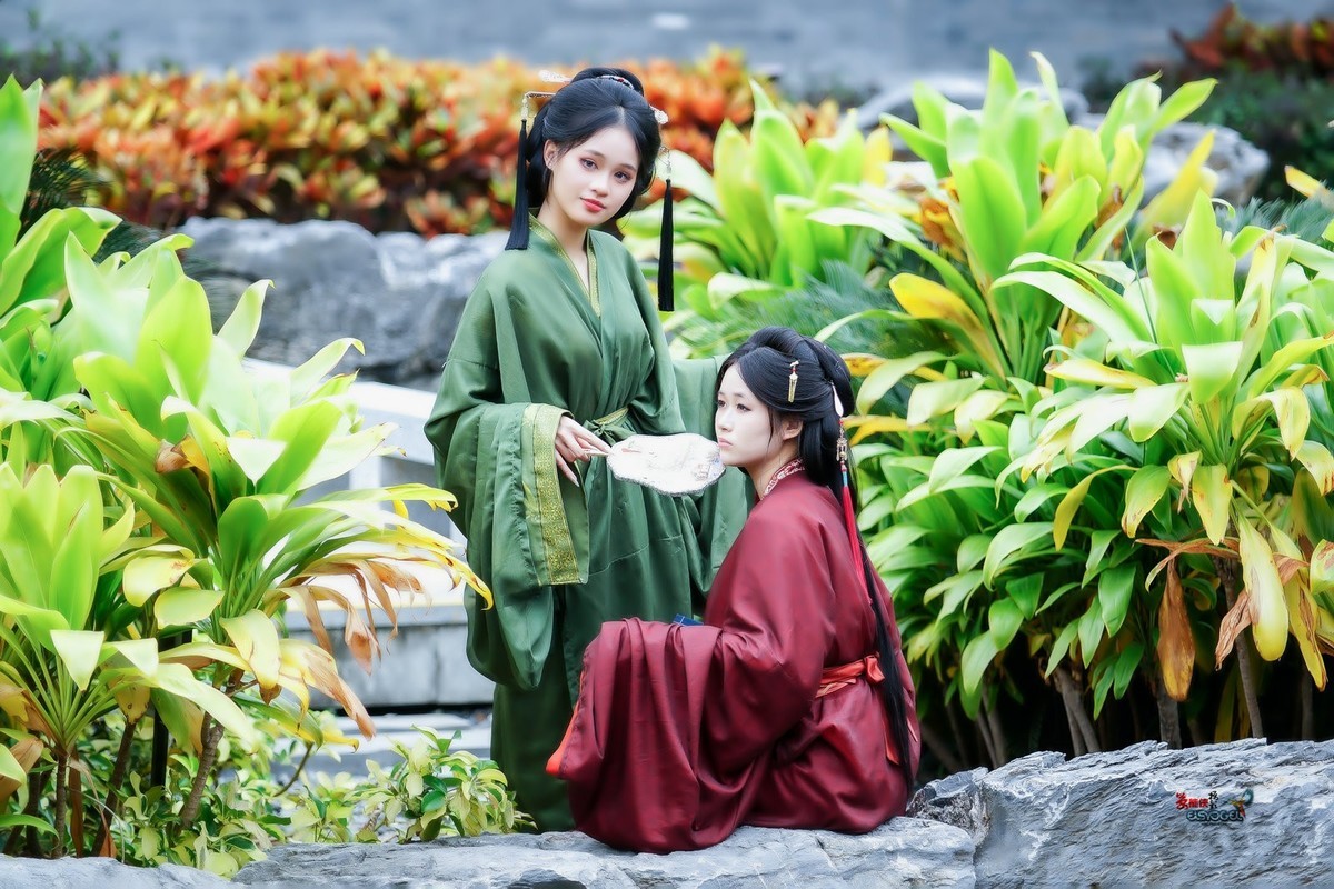 【战国袍姐妹花】---蕴岚、筱婷