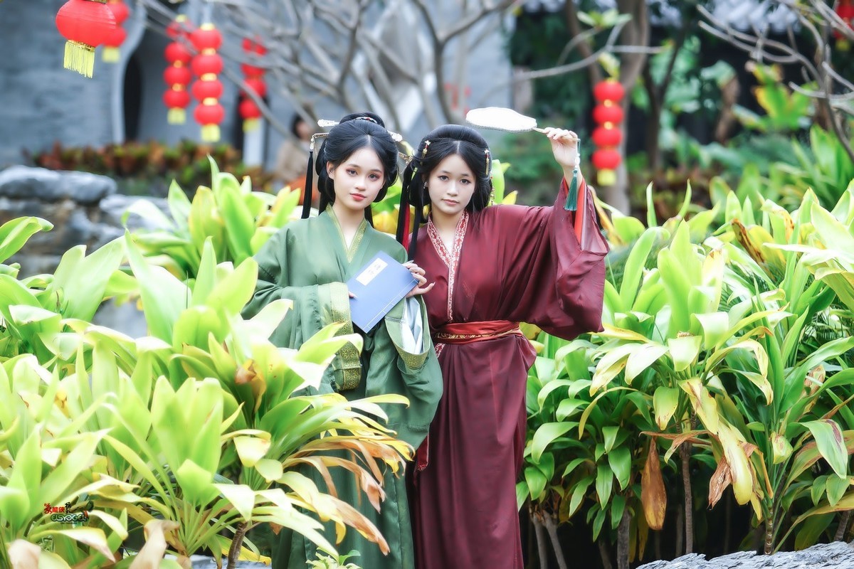 【战国袍姐妹花】---蕴岚、筱婷