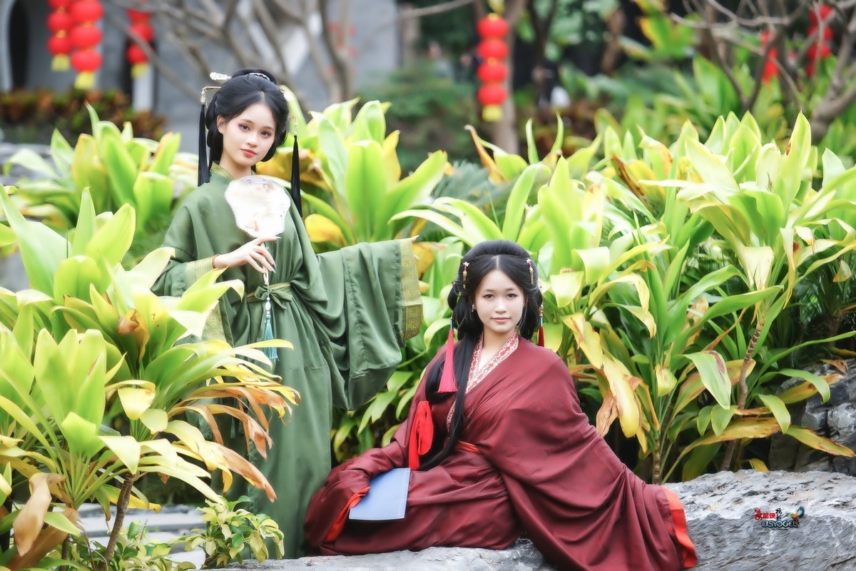 【战国袍姐妹花】---蕴岚、筱婷