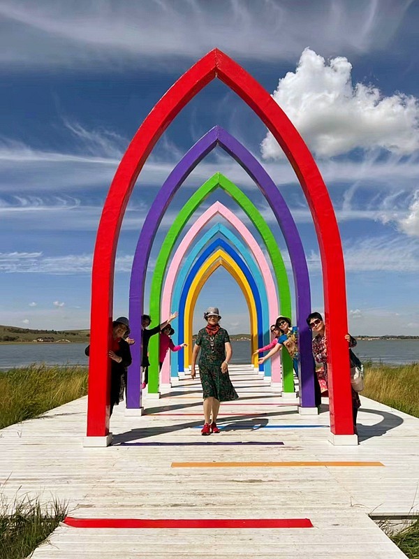 《不老松：2015中国优导中游张松拍摄集选》(05)美丽的库伦淖尔坝上最大的淡水湖泊。