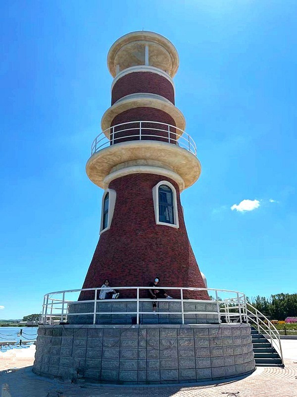 《不老松：2015中国优导中游张松拍摄集选》(05)美丽的库伦淖尔坝上最大的淡水湖泊。