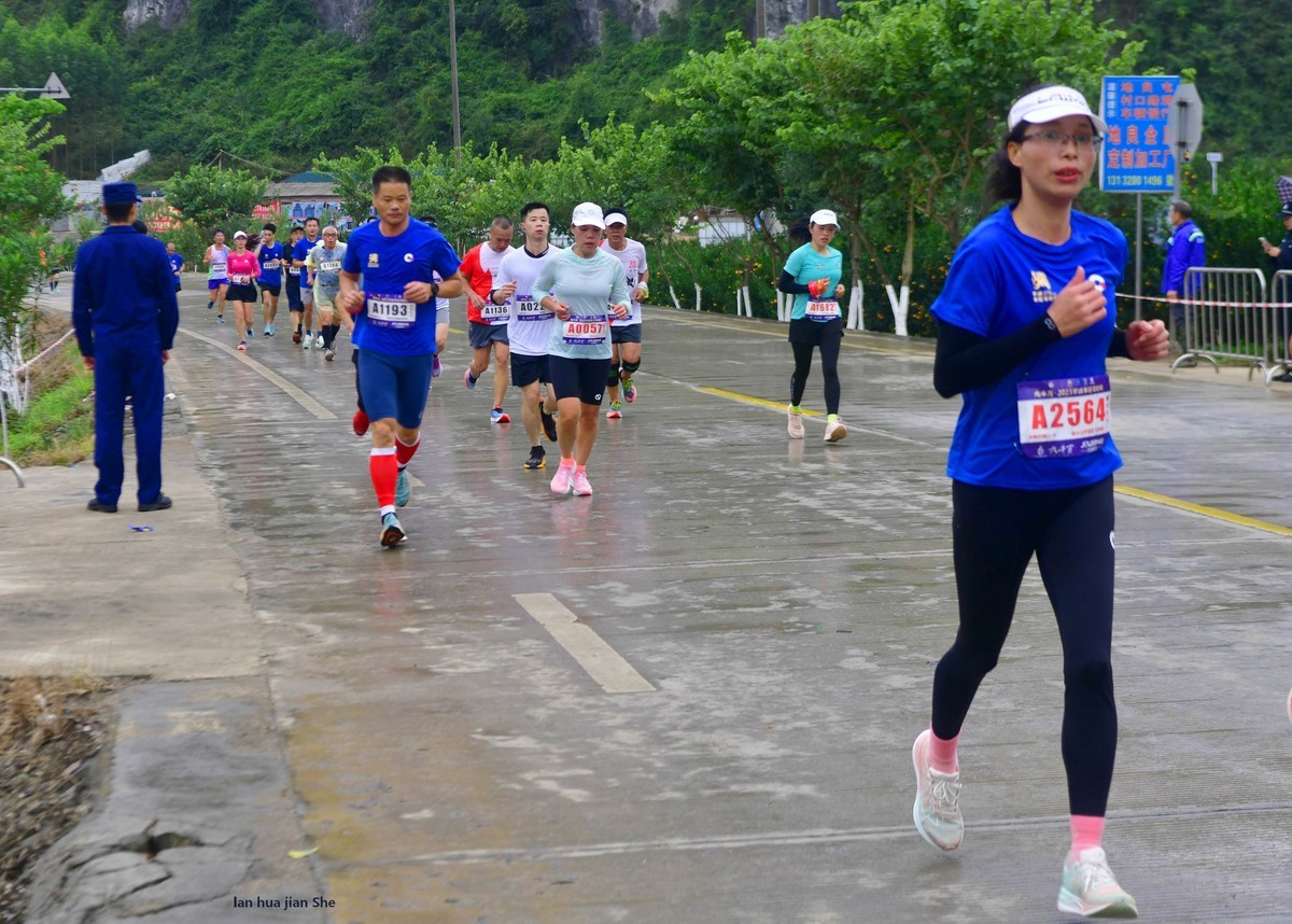 九千万.罗城半程马拉松赛 1