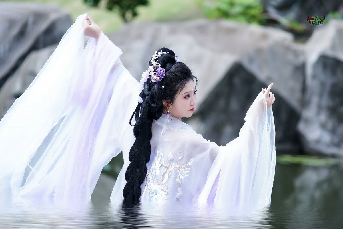 【蝶梦霓裳】--- 南阳