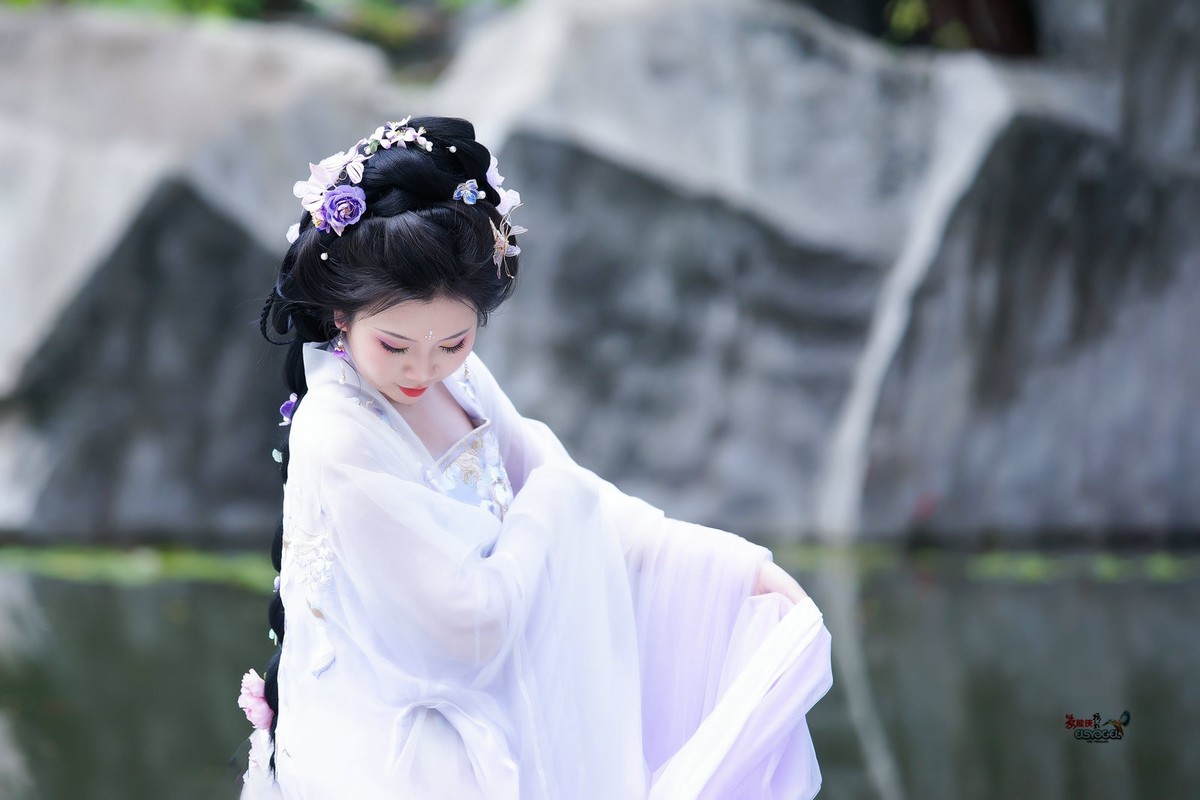 【蝶梦霓裳】--- 南阳