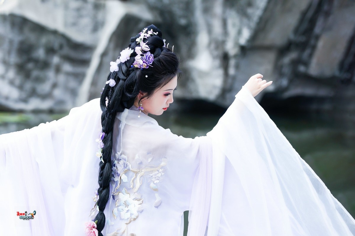 【蝶梦霓裳】--- 南阳