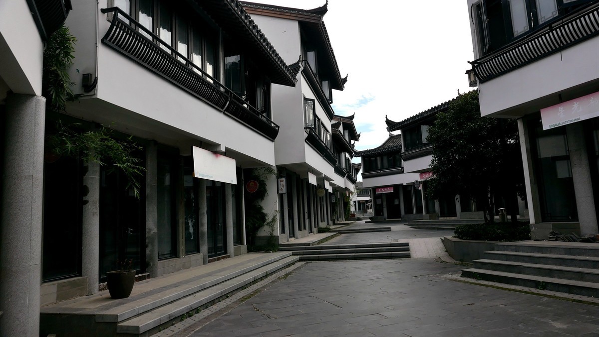 武汉映像---花博汇的别墅群景区！