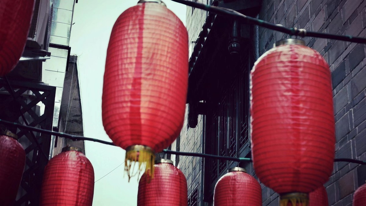 今年7月购入lx100m2用到现在拍了很多照片，完全符合我的预期，已经抛弃手机摄影。