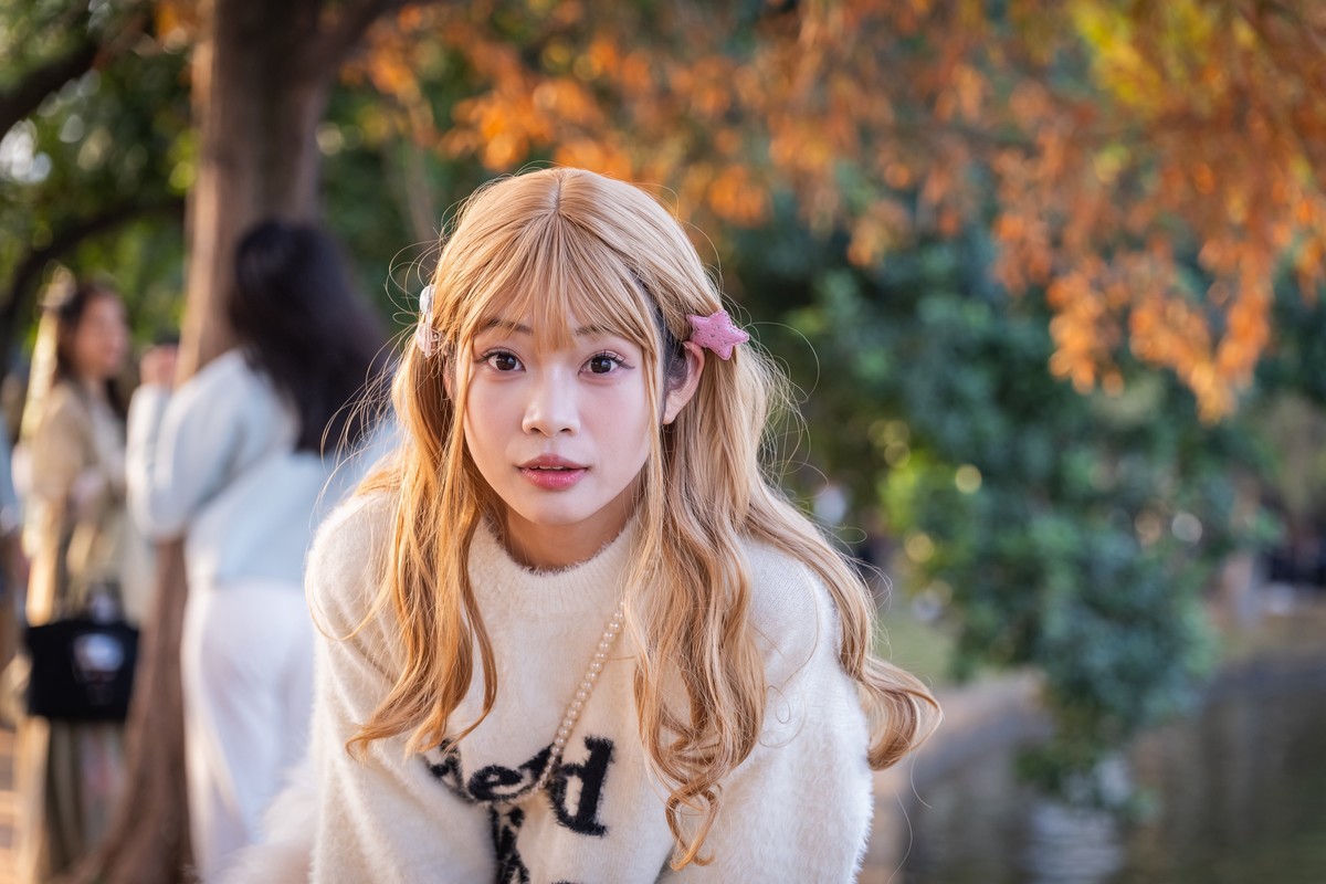 暖冬时节，长沙烈士公园水杉大道蹭拍小美女（z24-120f/4s）