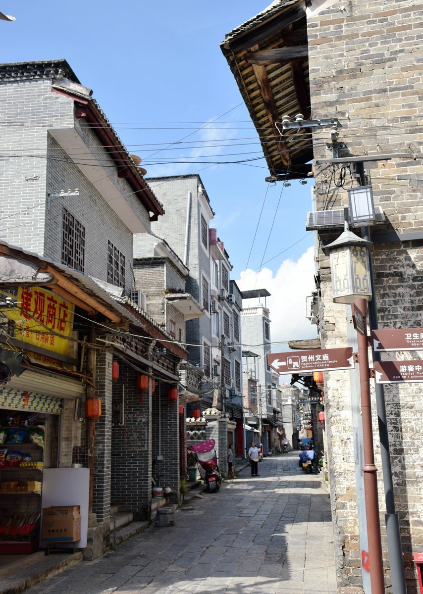 2024夏 海南环岛行（189）倾情演绎着贺州