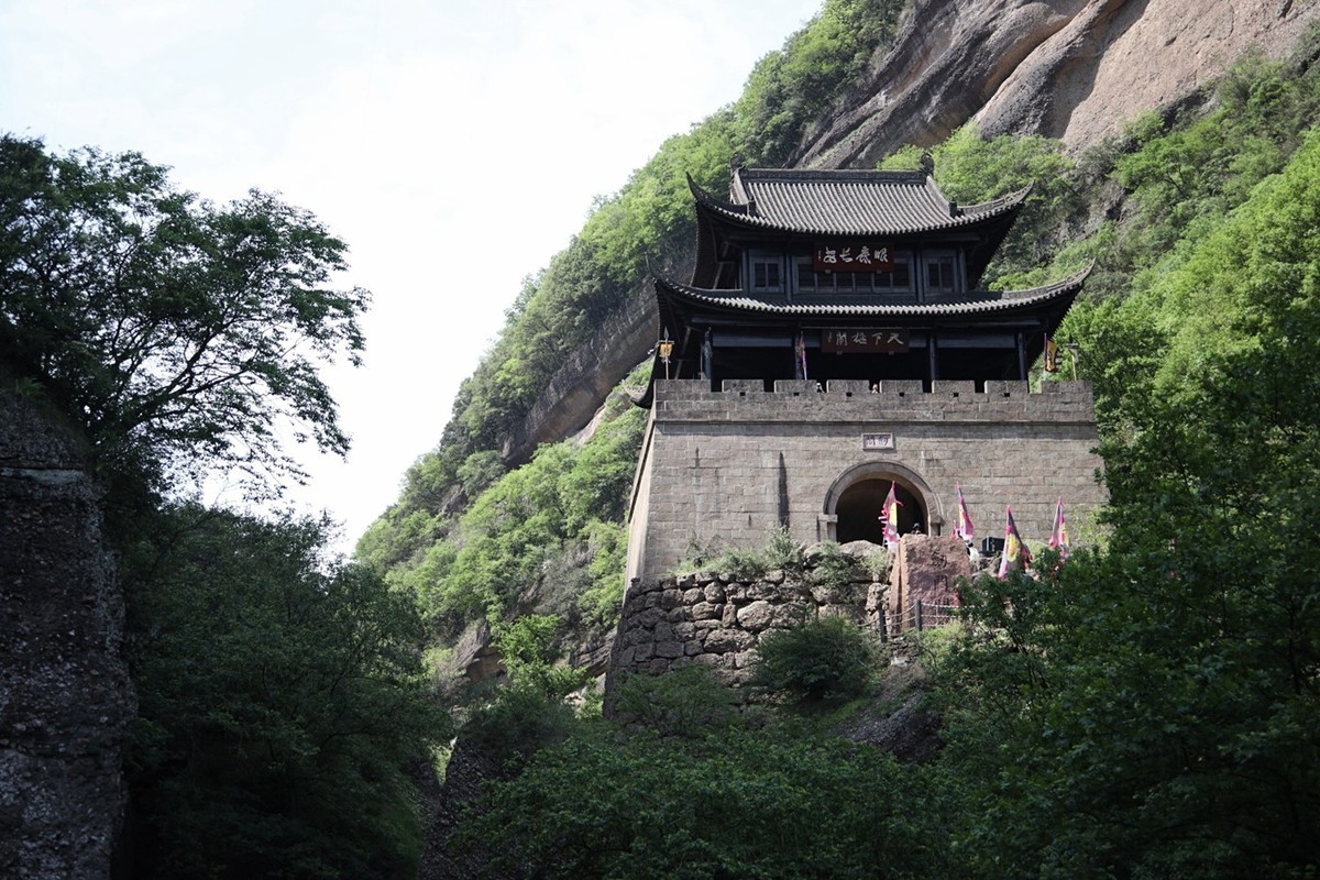 剑门关游拍。