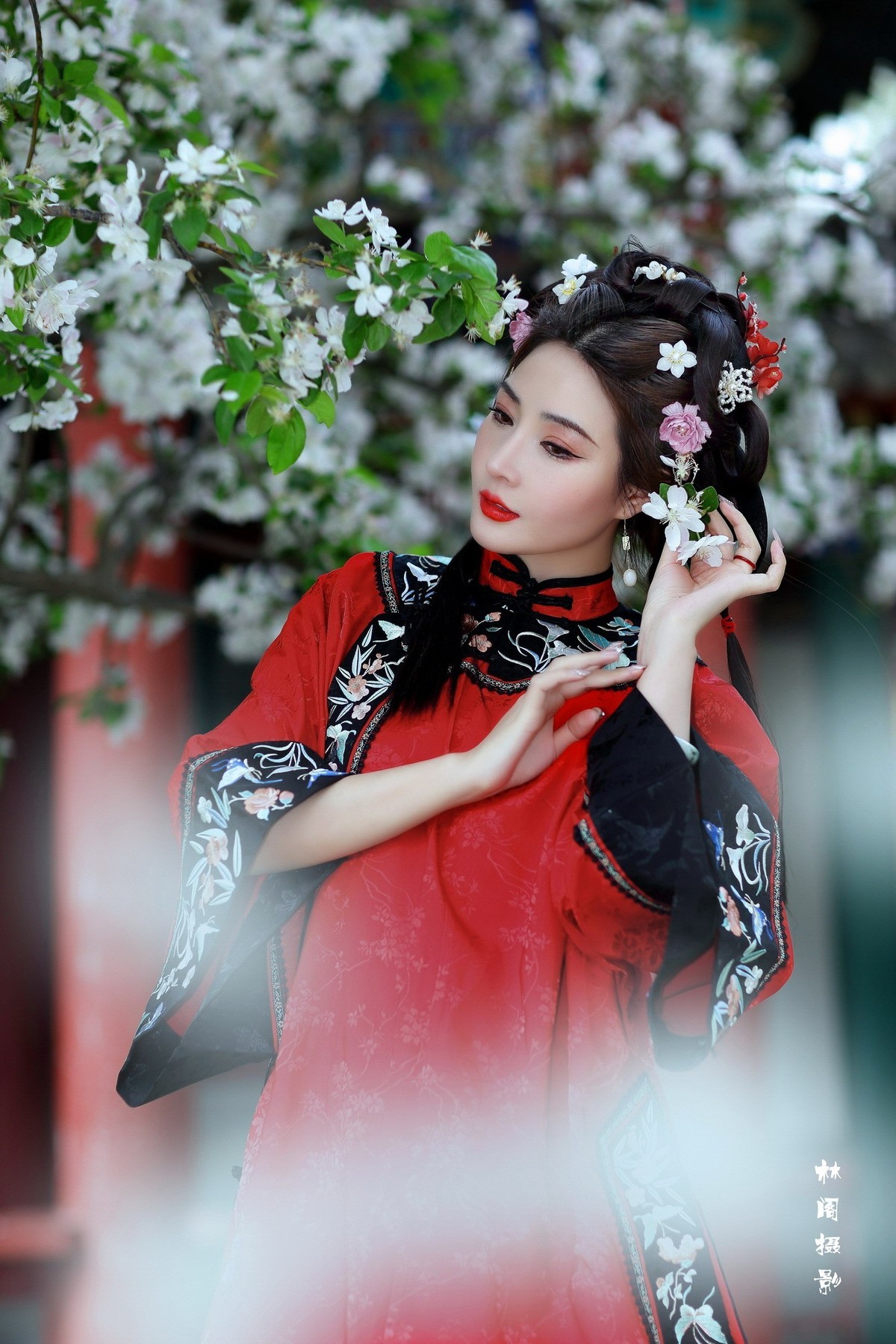 花开花落几春秋