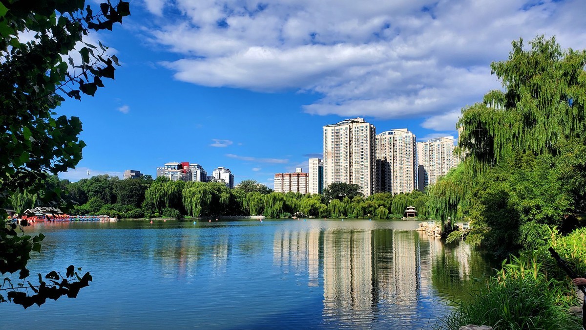 蓝天白云拍风景（手机）