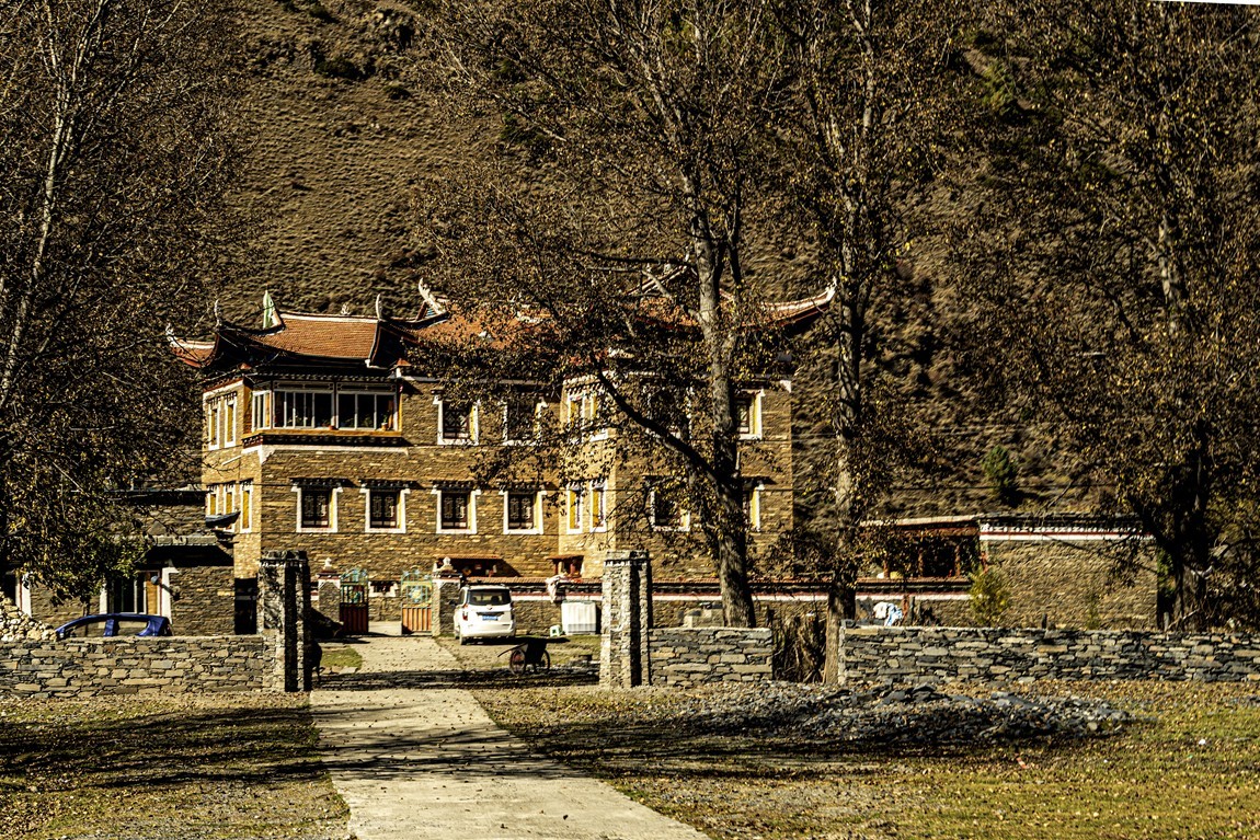 行走在318国道--新都桥段【3】