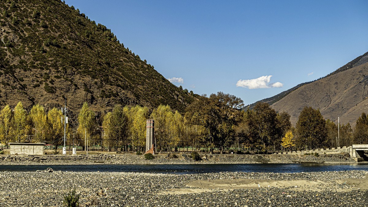 行走在318国道--新都桥段【3】