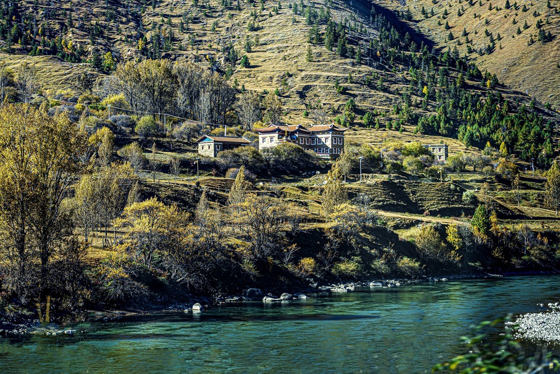 行走在318国道--新都桥段【3】