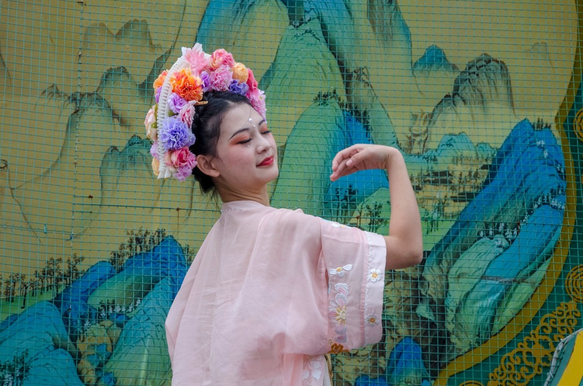 灯会演出人像（八）