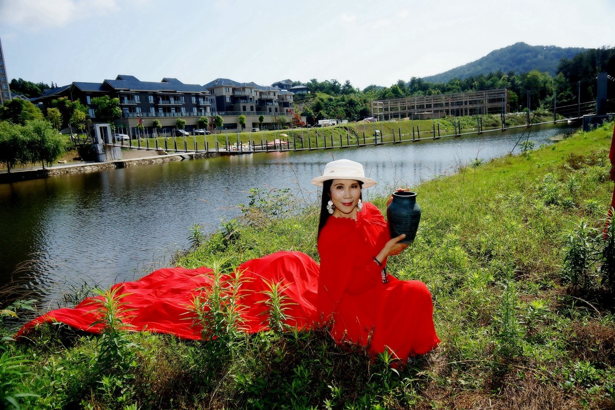 环境人像----清清小河边！