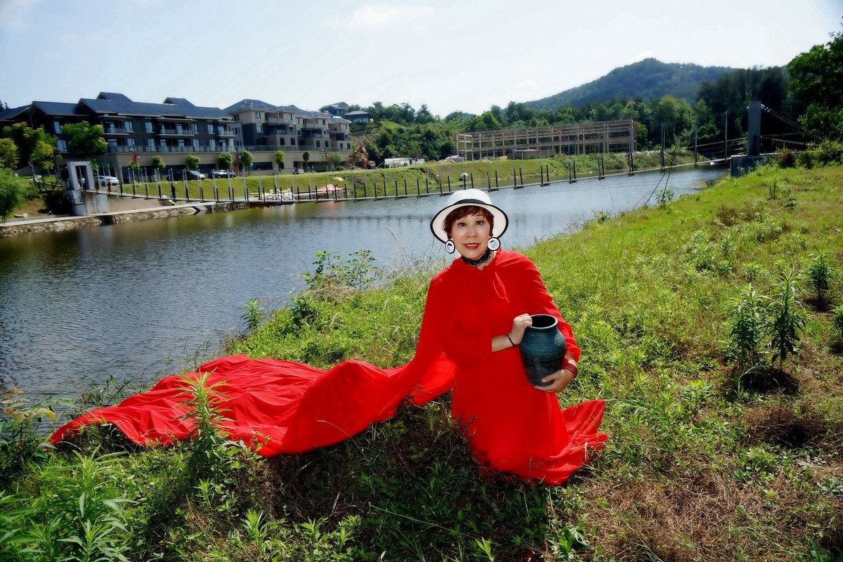 环境人像----清清小河边！