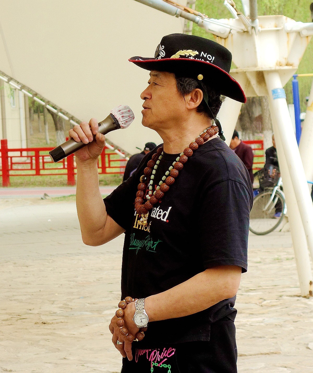 歌唱《工人力量大》庆祝5.1劳动节