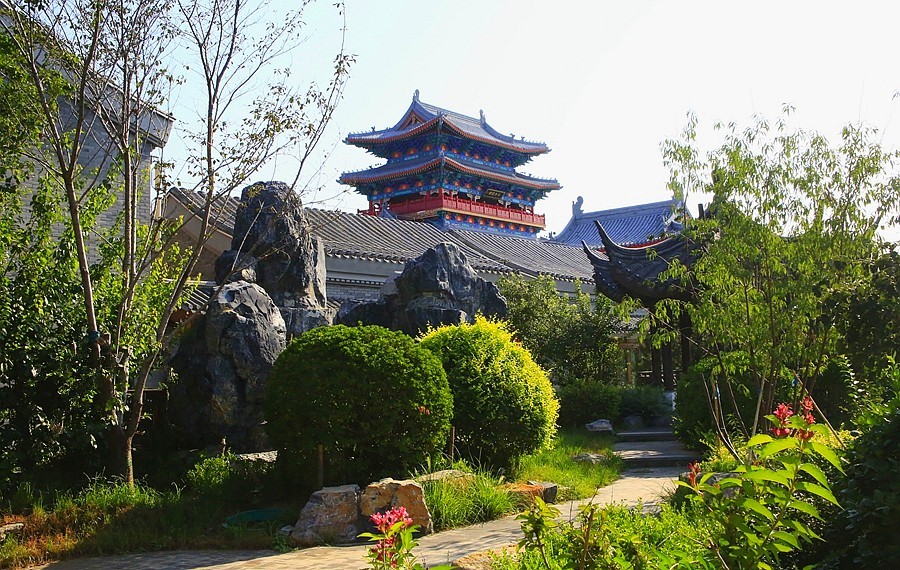 《不老松：纪实摄影》大美沧州系列報道：南川老街里还有个音乐喷泉花园！建筑风格有点