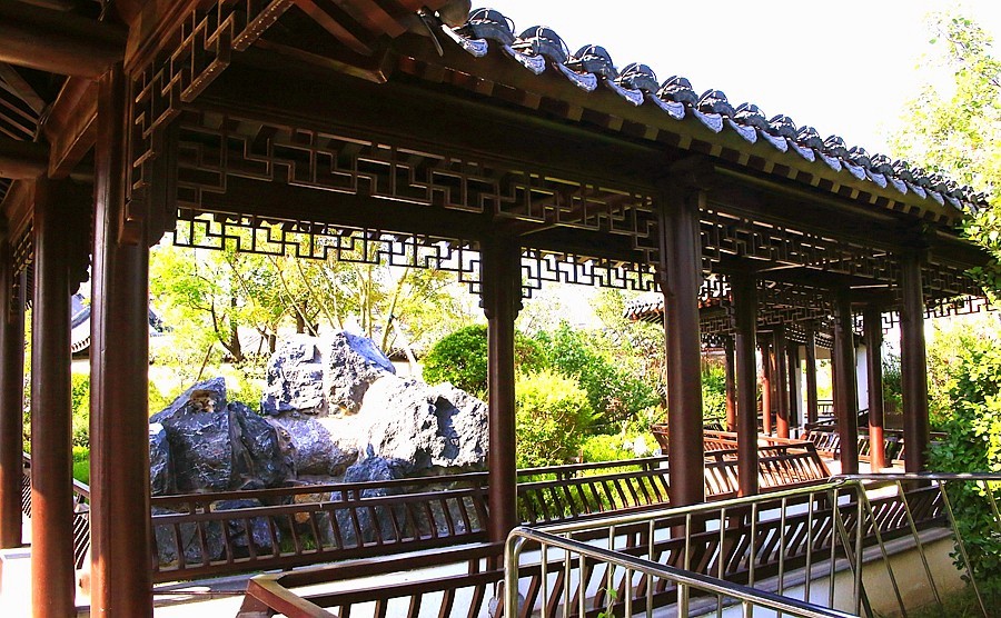 《不老松：纪实摄影》大美沧州系列報道：南川老街里还有个音乐喷泉花园！建筑风格有点